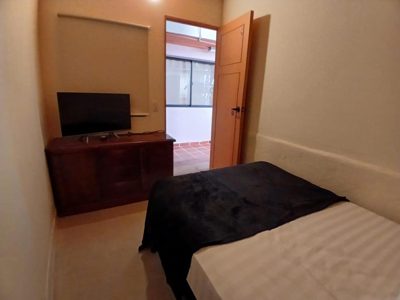 Hostal Casa Primavera Medellin Exterior photo